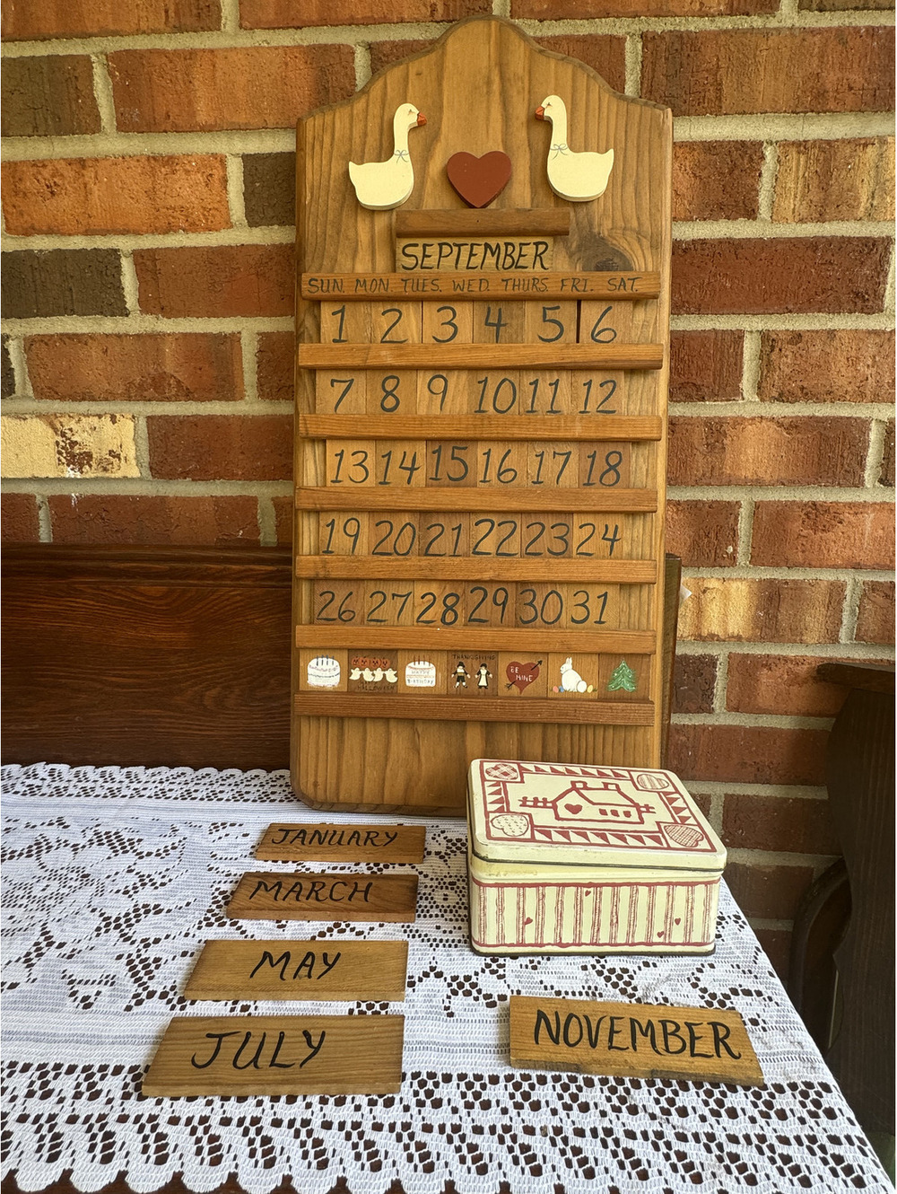 Vintage Wooden Goose Perpetual Calendar with Hand-Painted Months and Dates
